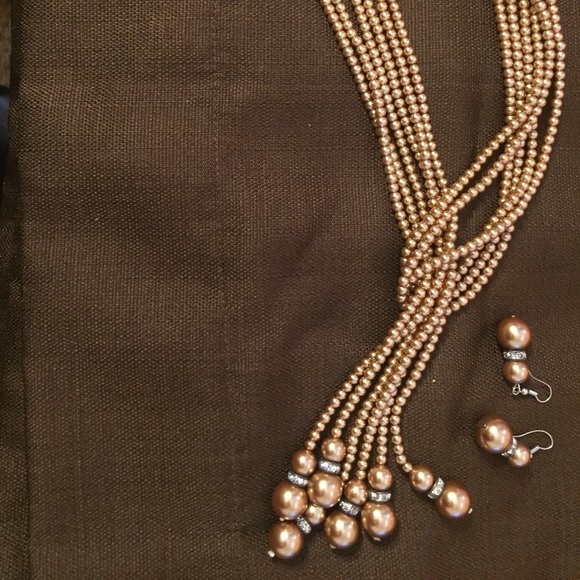 Gray and gold necklaces - Picture 2 of 2